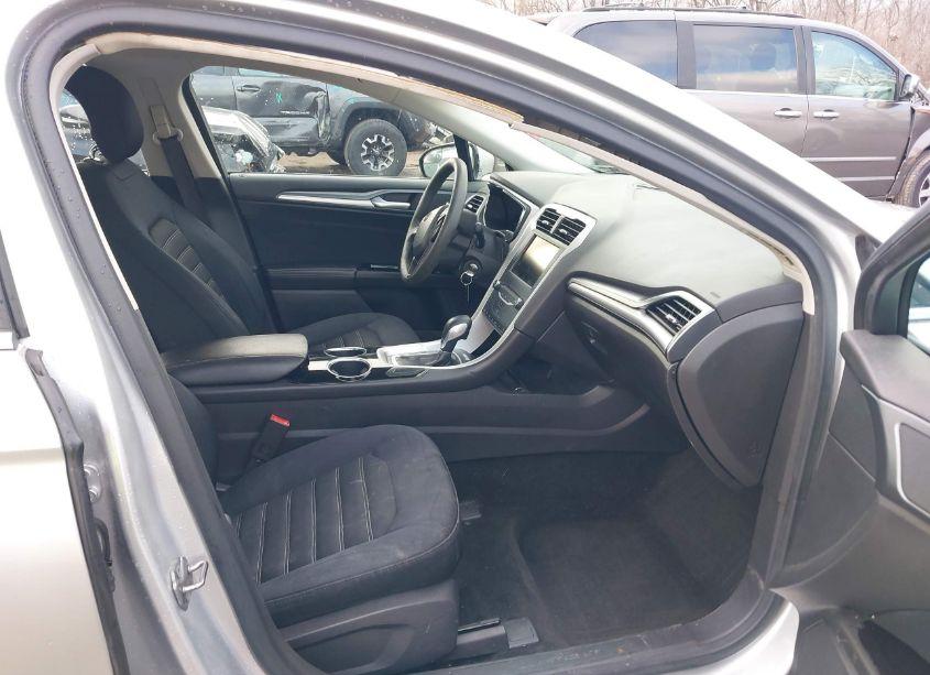 Photo 5 of 2013 Ford Fusion SE (VIN 3FA6P0H77DR189491)