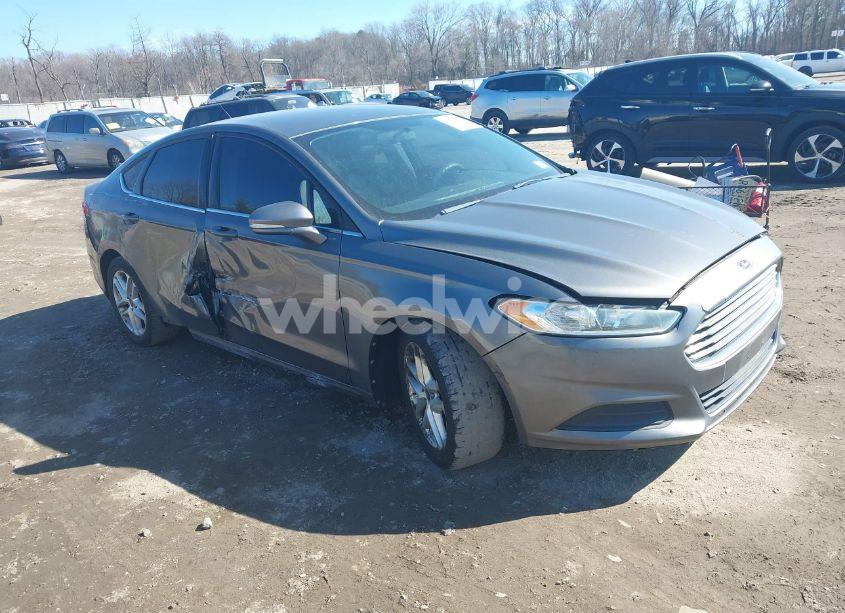 2013 Ford Fusion SE (VIN 3FA6P0H77DR230301) main photo