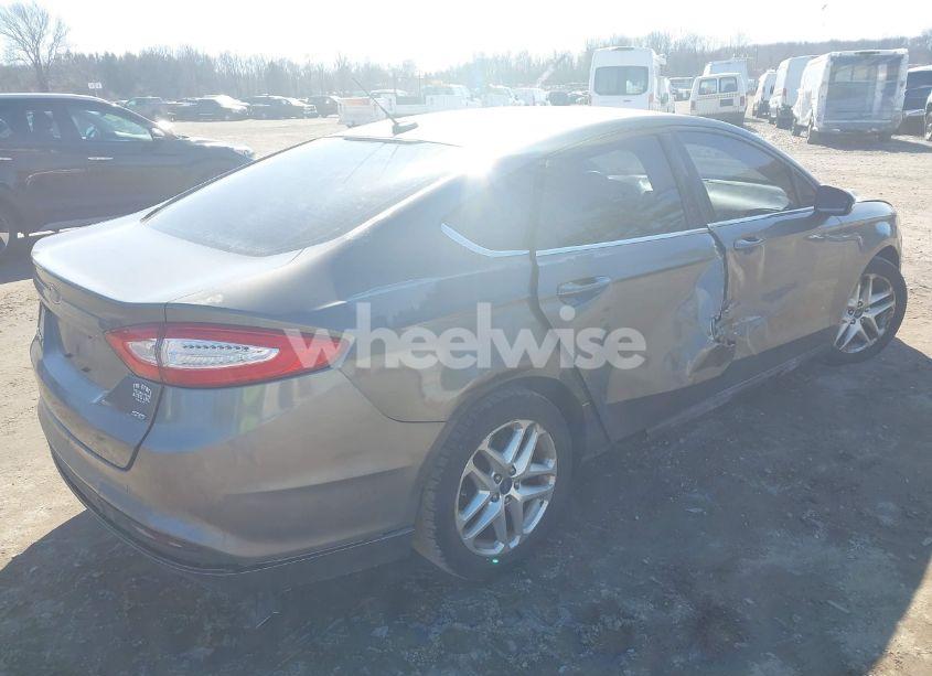 Photo 4 of 2013 Ford Fusion SE (VIN 3FA6P0H77DR230301)