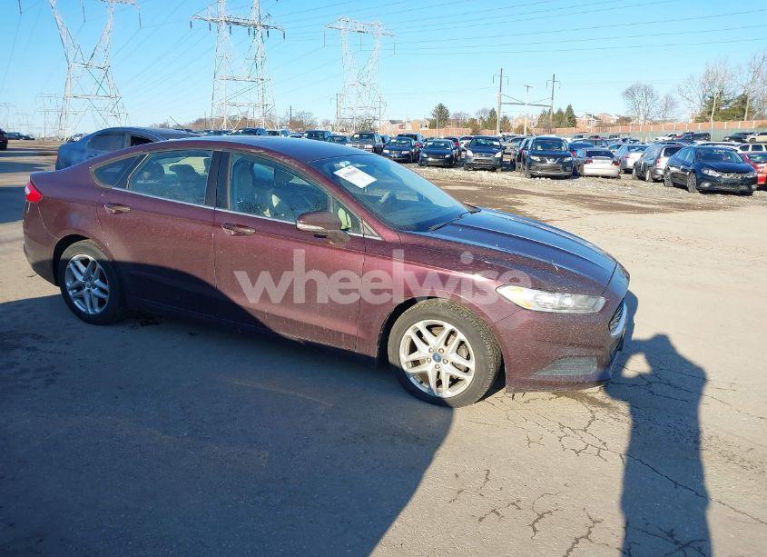 2013 Ford Fusion SE (VIN 3FA6P0H77DR281149) main photo