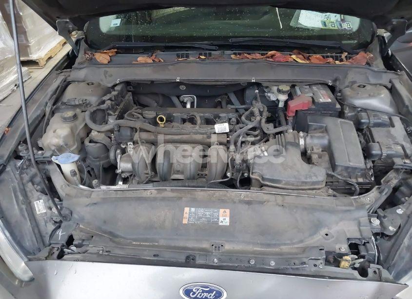 Photo 10 of 2013 Ford Fusion SE (VIN 3FA6P0H77DR281376)