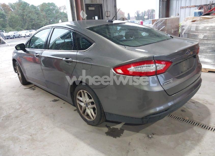 Photo 3 of 2013 Ford Fusion SE (VIN 3FA6P0H77DR281376)