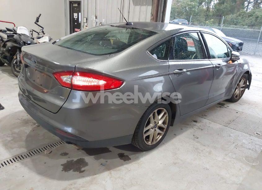 Photo 4 of 2013 Ford Fusion SE (VIN 3FA6P0H77DR281376)