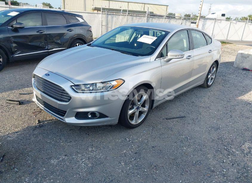 Photo 2 of 2013 Ford Fusion SE (VIN 3FA6P0H77DR289140)