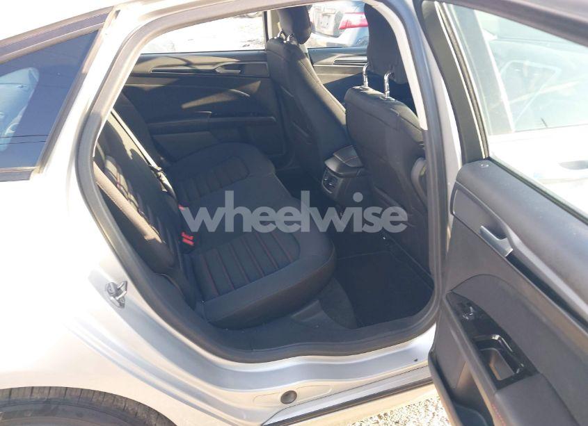 Photo 8 of 2013 Ford Fusion SE (VIN 3FA6P0H77DR289140)