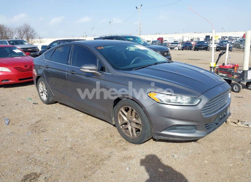 2013 Ford Fusion SE (VIN 3FA6P0H77DR331905) main photo