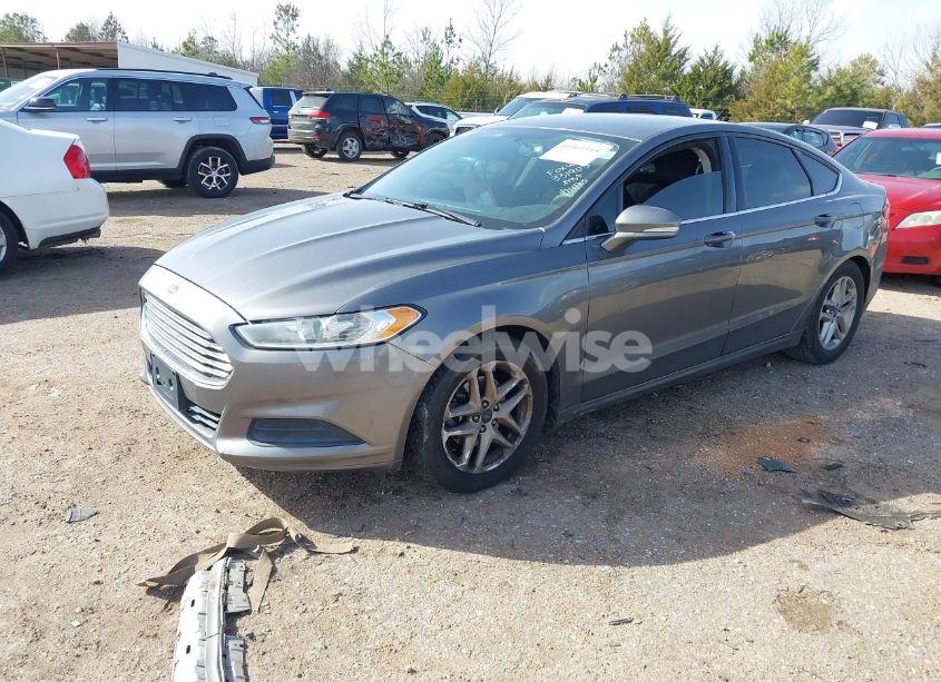 Photo 2 of 2013 Ford Fusion SE (VIN 3FA6P0H77DR331905)