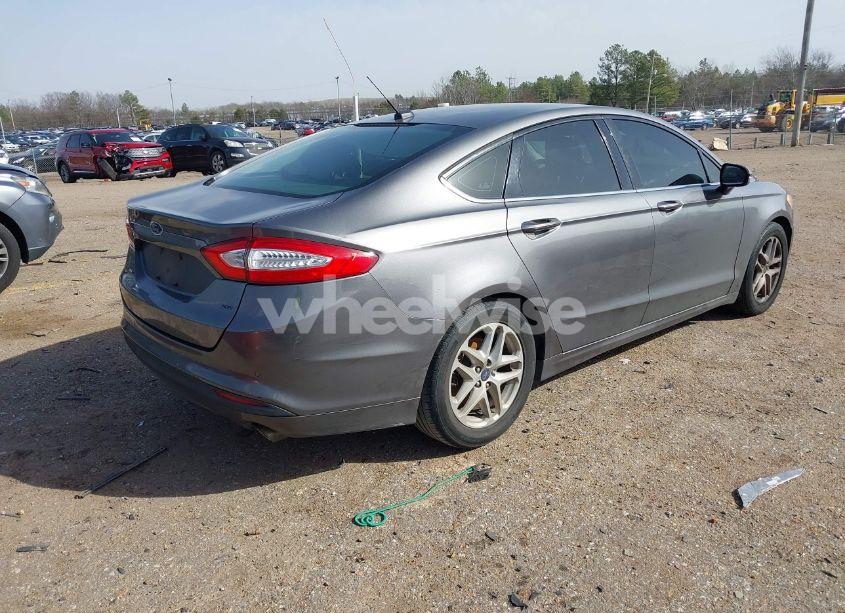 Photo 4 of 2013 Ford Fusion SE (VIN 3FA6P0H77DR331905)
