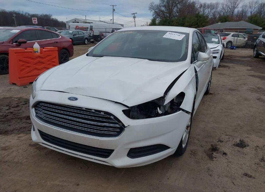 Photo 2 of 2013 Ford Fusion SE (VIN 3FA6P0H77DR364905)