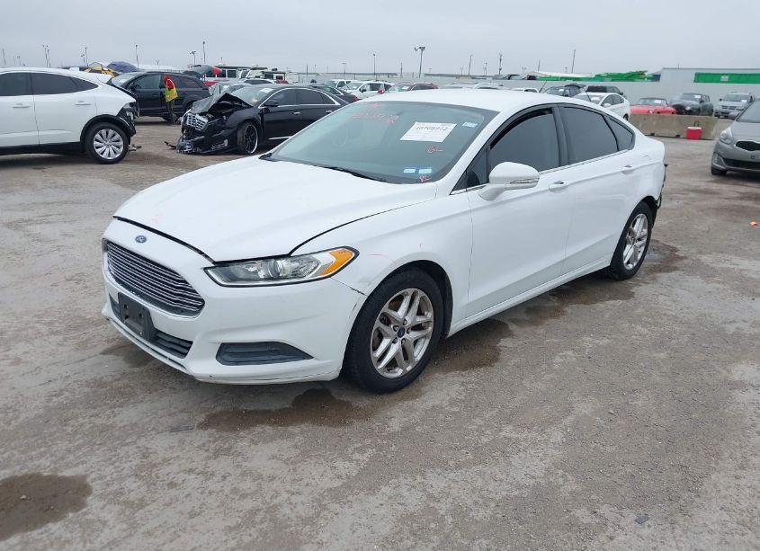 Photo 2 of 2013 Ford Fusion SE (VIN 3FA6P0H77DR372048)