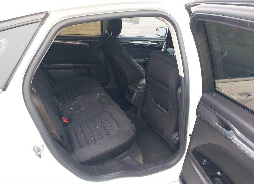 Photo 8 of 2013 Ford Fusion SE (VIN 3FA6P0H77DR372048)