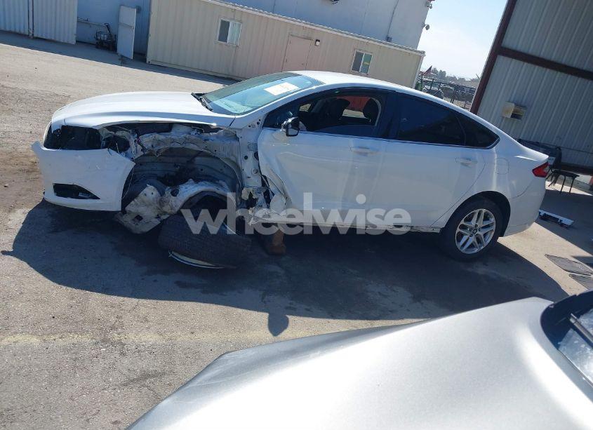 Photo 15 of 2014 Ford Fusion SE (VIN 3FA6P0H77ER204542)