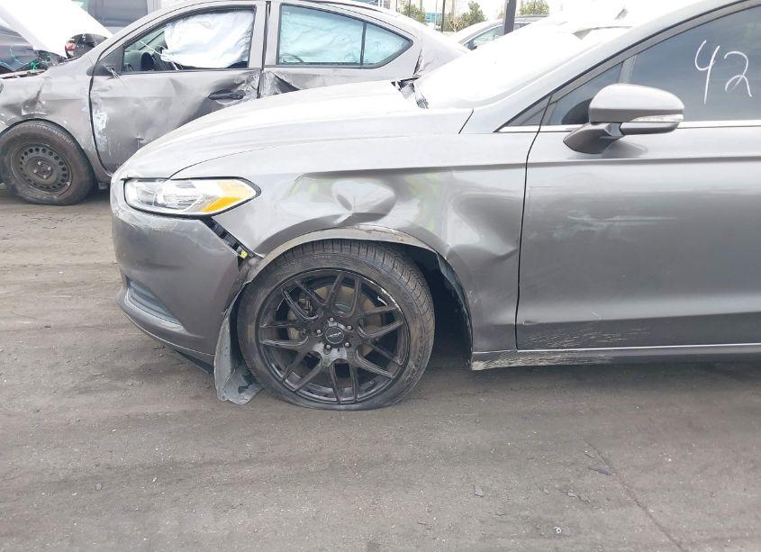 Photo 6 of 2014 Ford Fusion SE (VIN 3FA6P0H77ER256009)