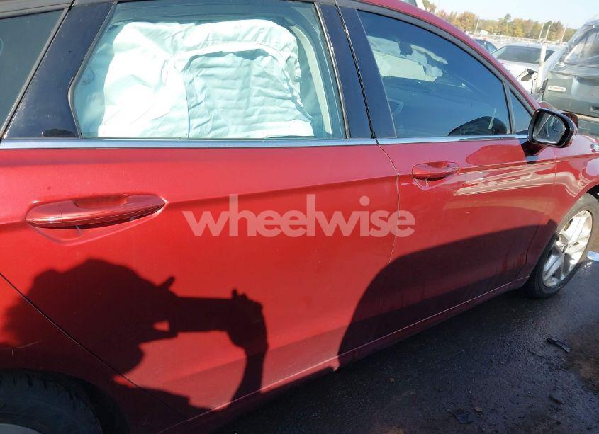 Photo 13 of 2014 Ford Fusion SE (VIN 3FA6P0H77ER311655)