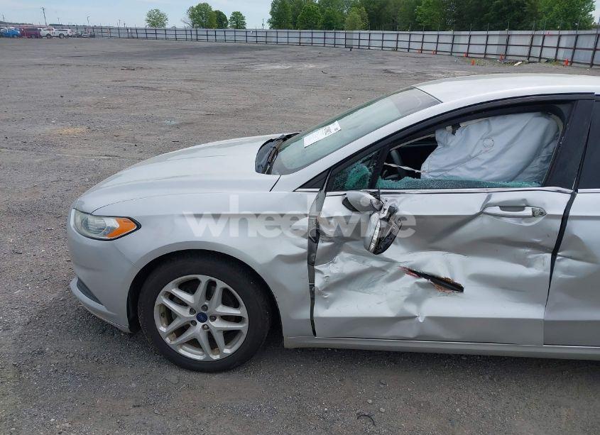 Photo 6 of 2014 Ford Fusion SE (VIN 3FA6P0H77ER328875)