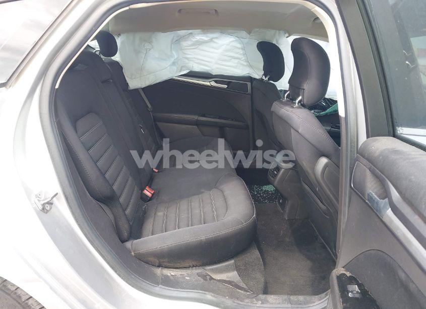 Photo 8 of 2014 Ford Fusion SE (VIN 3FA6P0H77ER328875)