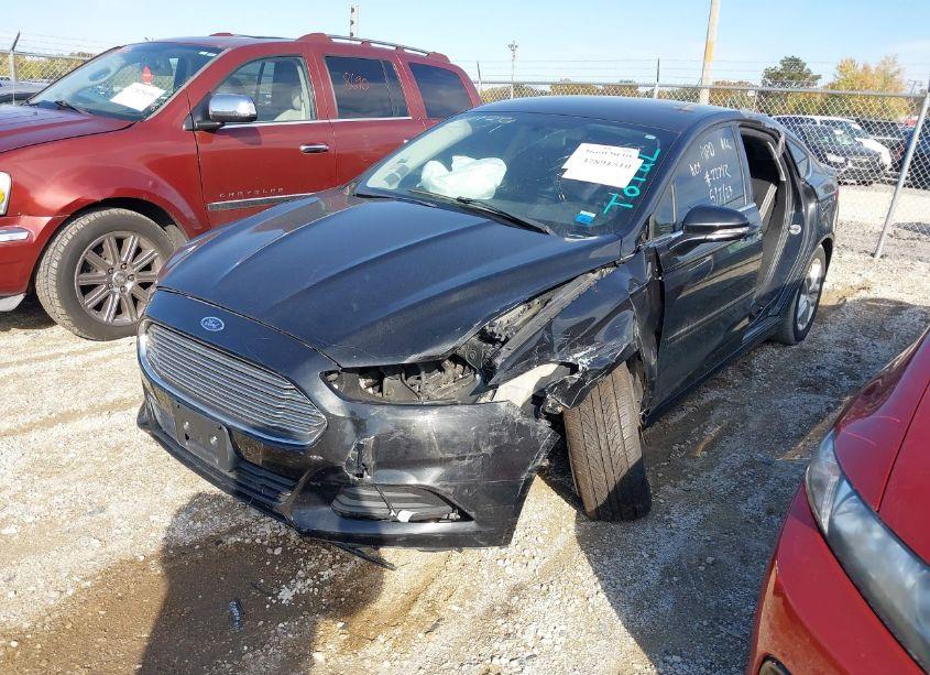Photo 2 of 2014 Ford Fusion SE (VIN 3FA6P0H77ER364310)