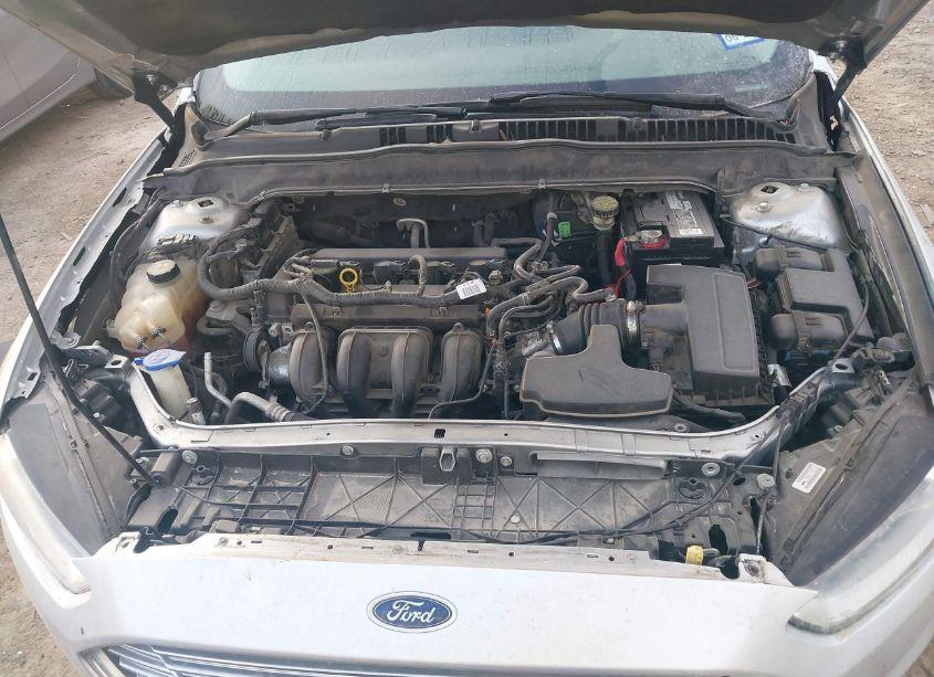 Photo 10 of 2015 Ford Fusion SE (VIN 3FA6P0H77FR115653)