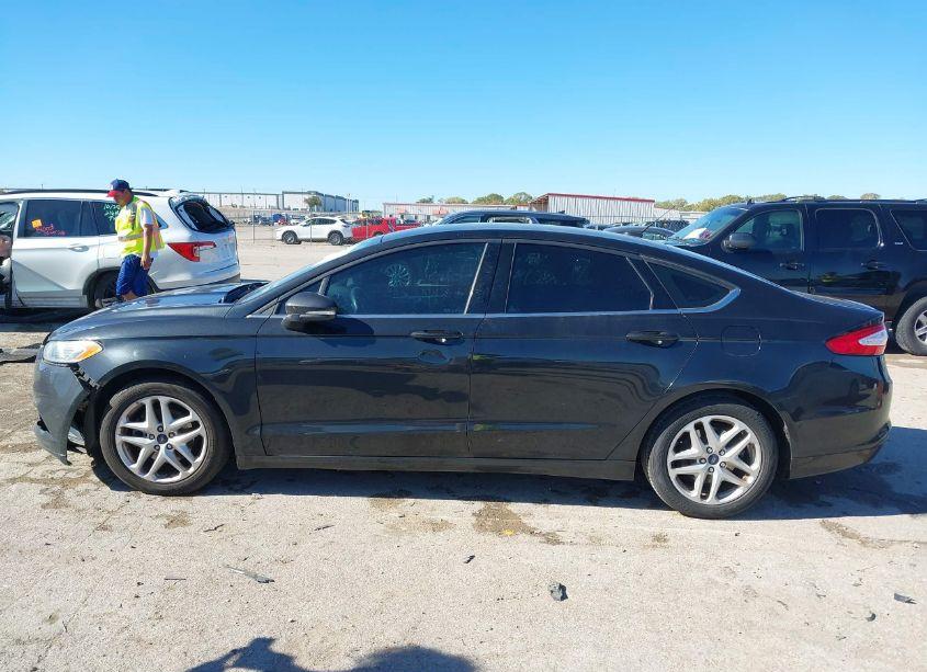 Photo 14 of 2015 Ford Fusion SE (VIN 3FA6P0H77FR167042)