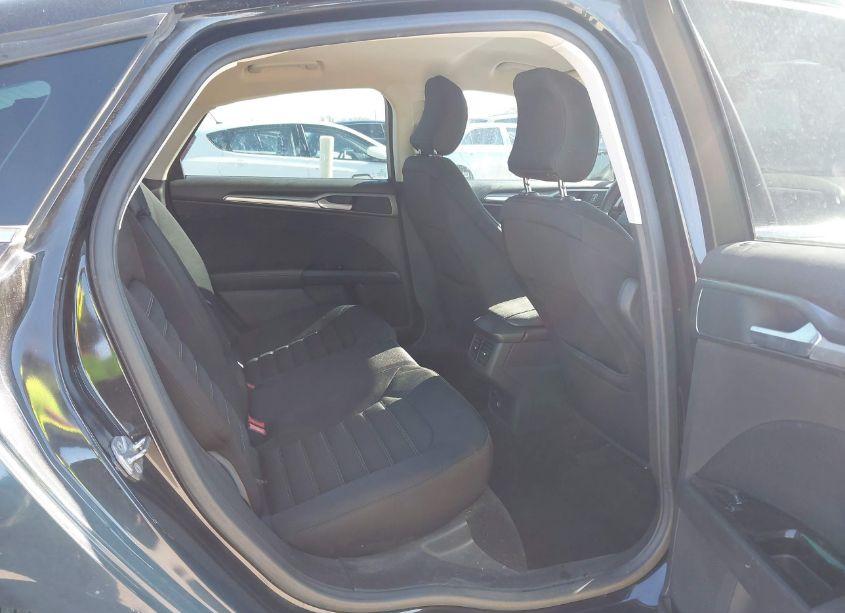 Photo 8 of 2015 Ford Fusion SE (VIN 3FA6P0H77FR167042)