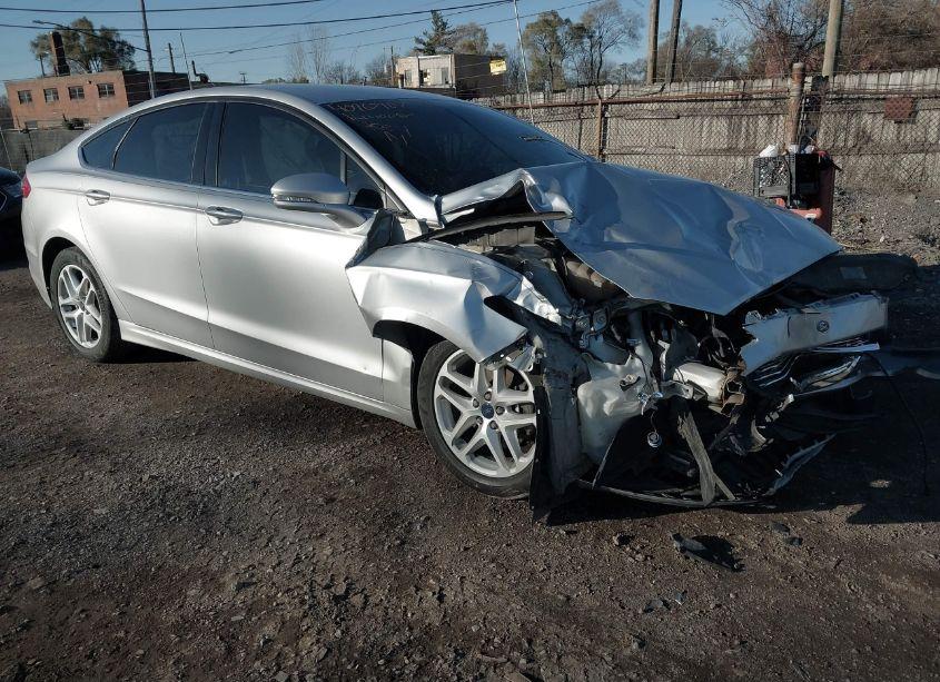 2015 Ford Fusion SE (VIN 3FA6P0H77FR198243) main photo