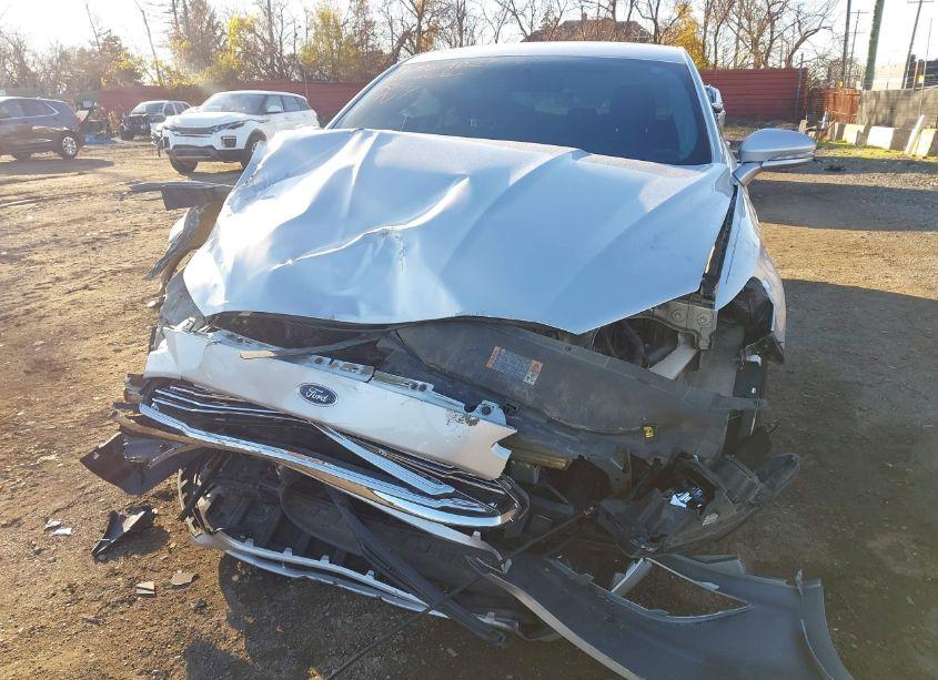 Photo 6 of 2015 Ford Fusion SE (VIN 3FA6P0H77FR198243)