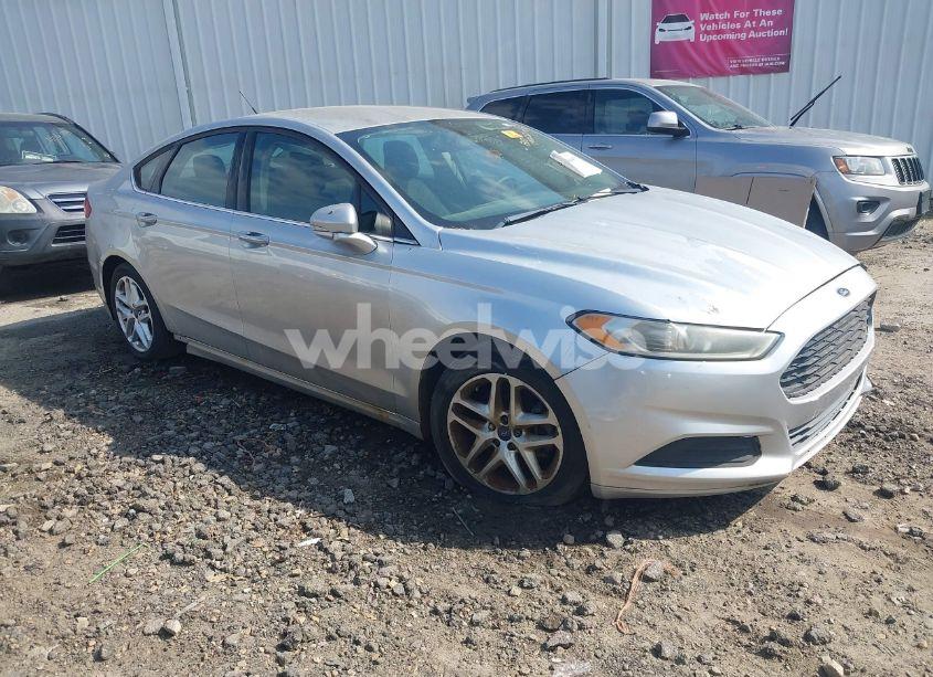 2015 Ford Fusion SE (VIN 3FA6P0H77FR236229) main photo