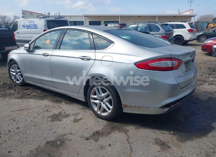 Photo 3 of 2015 Ford Fusion SE (VIN 3FA6P0H77FR236229)