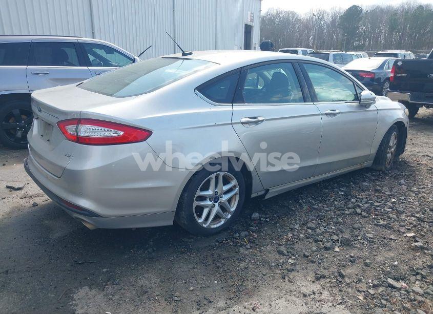Photo 4 of 2015 Ford Fusion SE (VIN 3FA6P0H77FR236229)