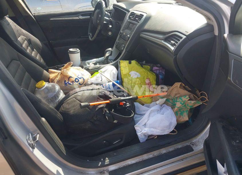 Photo 5 of 2015 Ford Fusion SE (VIN 3FA6P0H77FR236229)