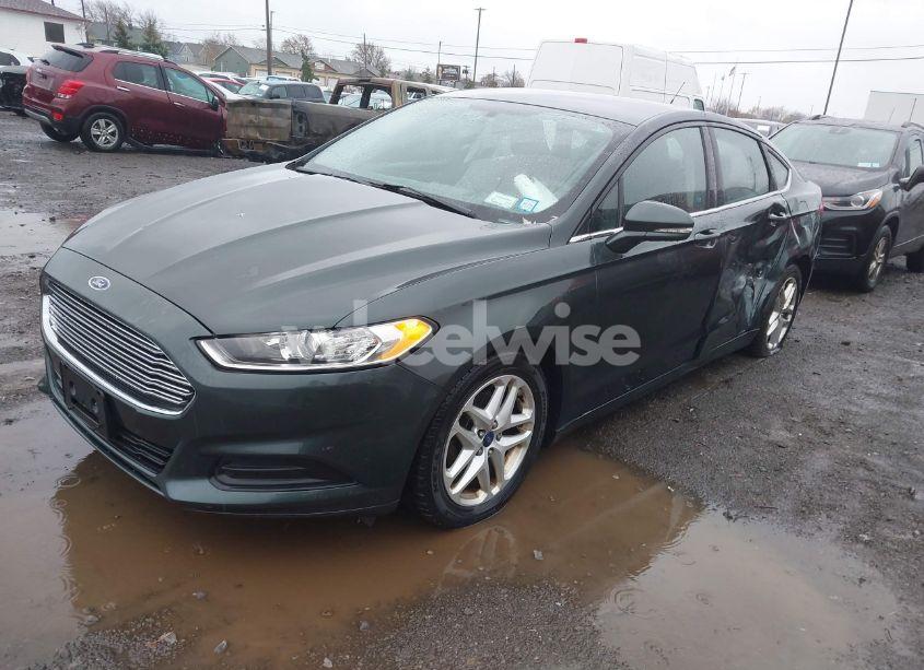 Photo 2 of 2015 Ford Fusion SE (VIN 3FA6P0H77FR302388)