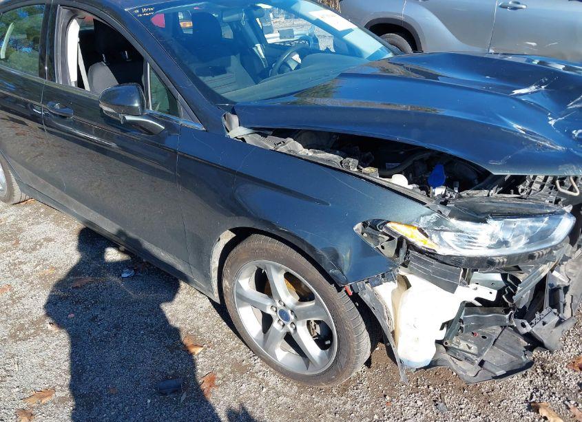 Photo 18 of 2015 Ford Fusion SE (VIN 3FA6P0H77FR302682)