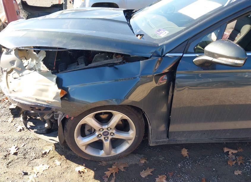 Photo 19 of 2015 Ford Fusion SE (VIN 3FA6P0H77FR302682)