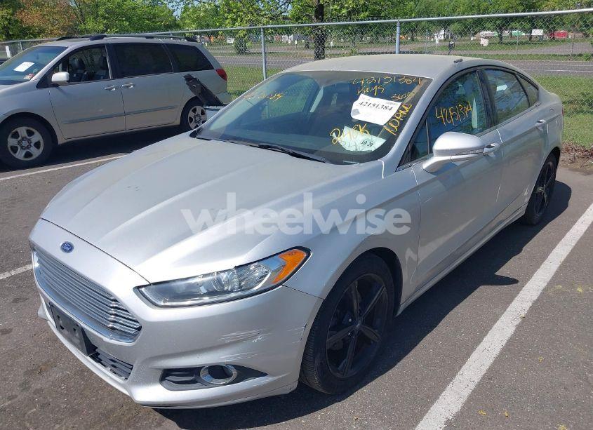 Photo 2 of 2016 Ford Fusion SE (VIN 3FA6P0H77GR125519)