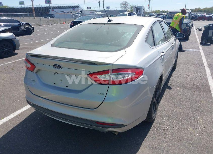 Photo 4 of 2016 Ford Fusion SE (VIN 3FA6P0H77GR125519)