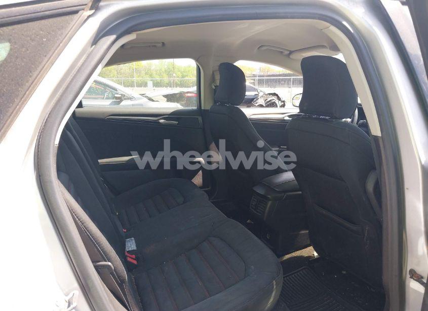 Photo 8 of 2016 Ford Fusion SE (VIN 3FA6P0H77GR125519)