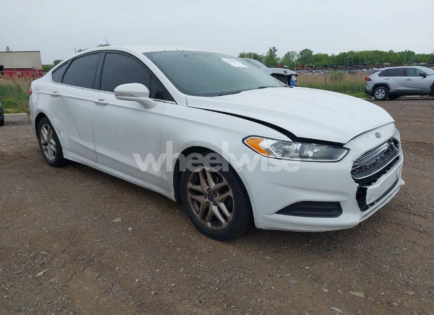 2016 Ford Fusion SE (VIN 3FA6P0H77GR140327) main photo