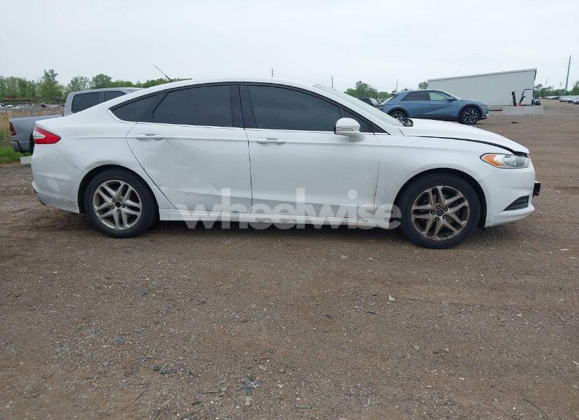 Photo 13 of 2016 Ford Fusion SE (VIN 3FA6P0H77GR140327)