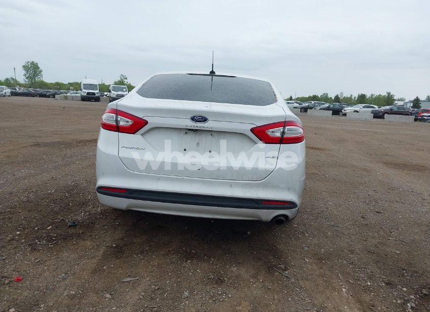 Photo 16 of 2016 Ford Fusion SE (VIN 3FA6P0H77GR140327)