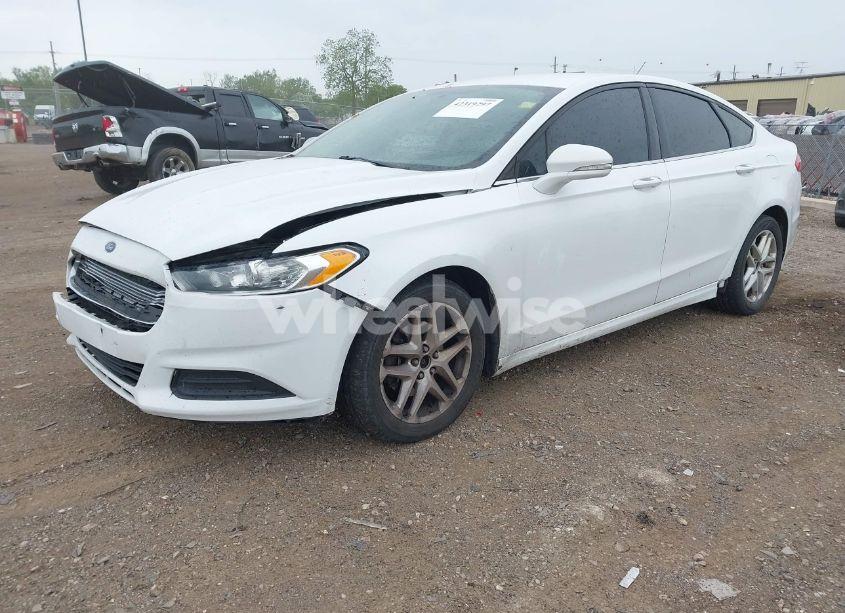 Photo 2 of 2016 Ford Fusion SE (VIN 3FA6P0H77GR140327)