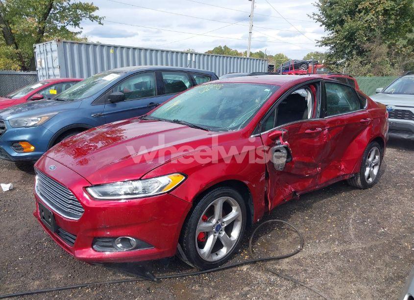 Photo 2 of 2016 Ford Fusion SE (VIN 3FA6P0H77GR162571)