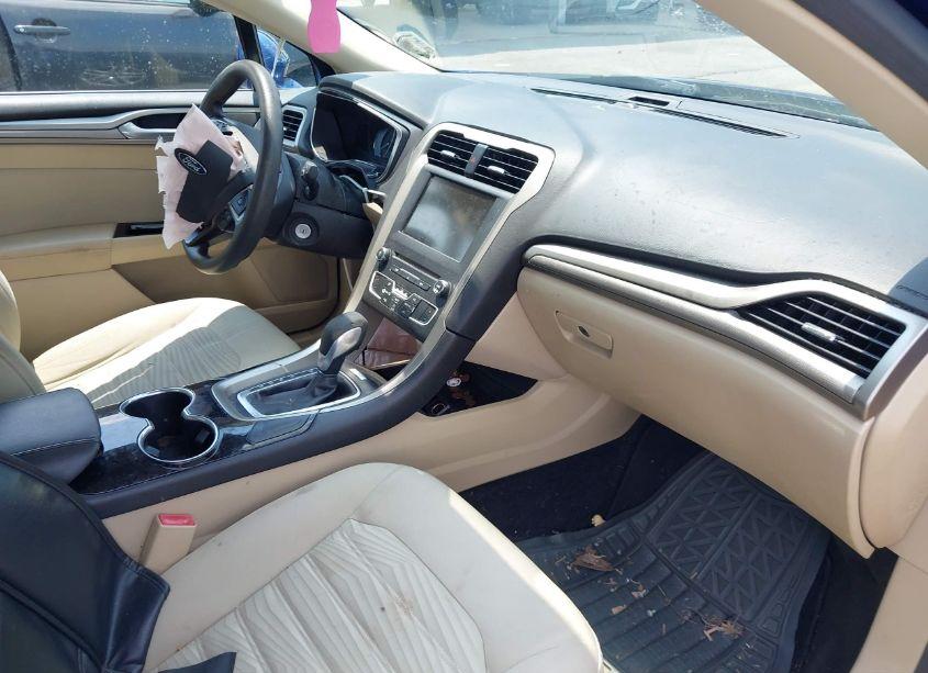 Photo 5 of 2016 Ford Fusion SE (VIN 3FA6P0H77GR170007)