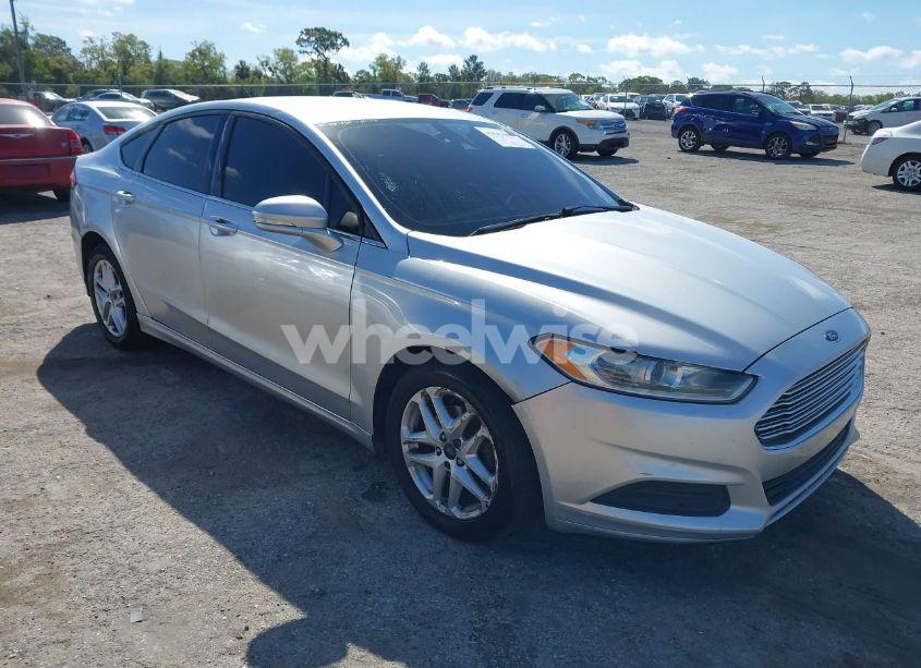 2016 Ford Fusion SE (VIN 3FA6P0H77GR200106) main photo