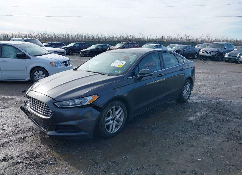 Photo 2 of 2016 Ford Fusion SE (VIN 3FA6P0H77GR310508)