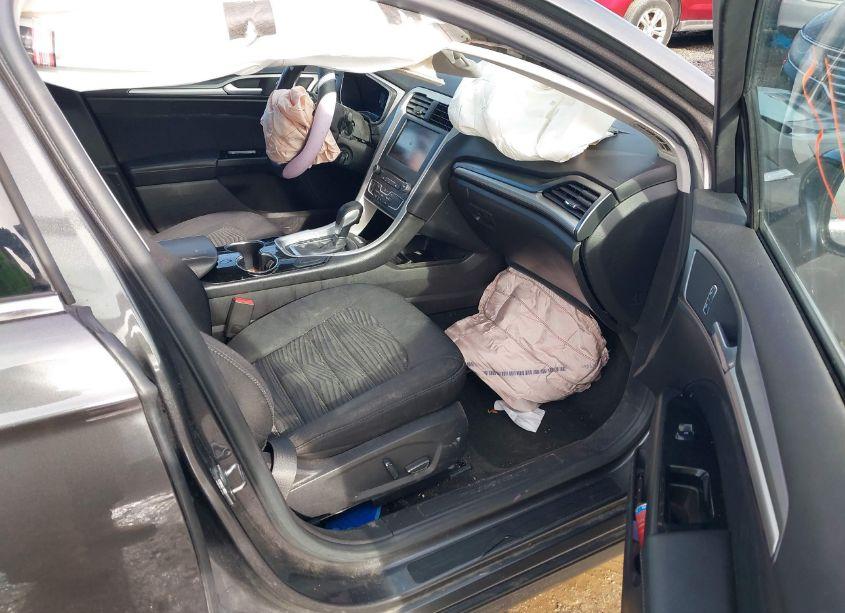 Photo 5 of 2016 Ford Fusion SE (VIN 3FA6P0H77GR310508)