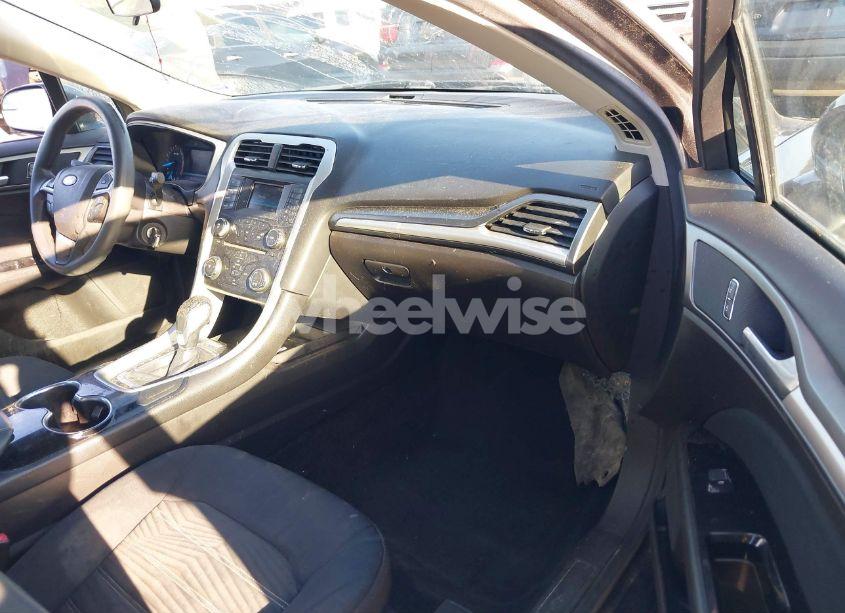 Photo 5 of 2016 Ford Fusion SE (VIN 3FA6P0H77GR319015)