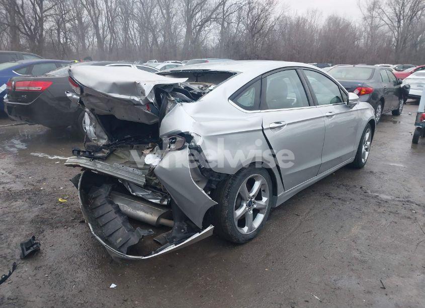 Photo 4 of 2016 Ford Fusion SE (VIN 3FA6P0H77GR355304)