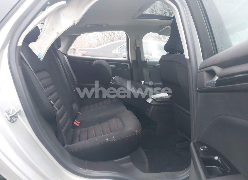 Photo 8 of 2016 Ford Fusion SE (VIN 3FA6P0H77GR355304)