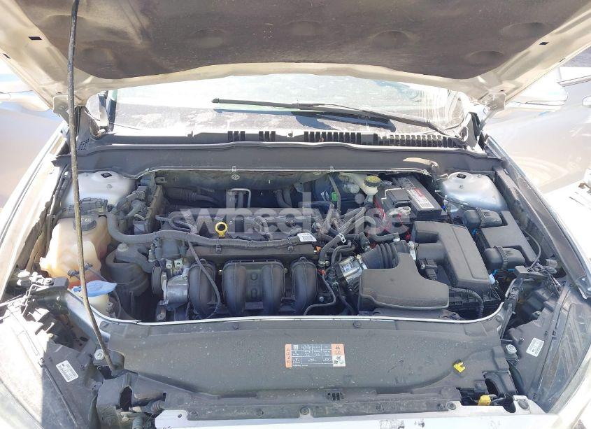 Photo 10 of 2016 Ford Fusion SE (VIN 3FA6P0H77GR365475)