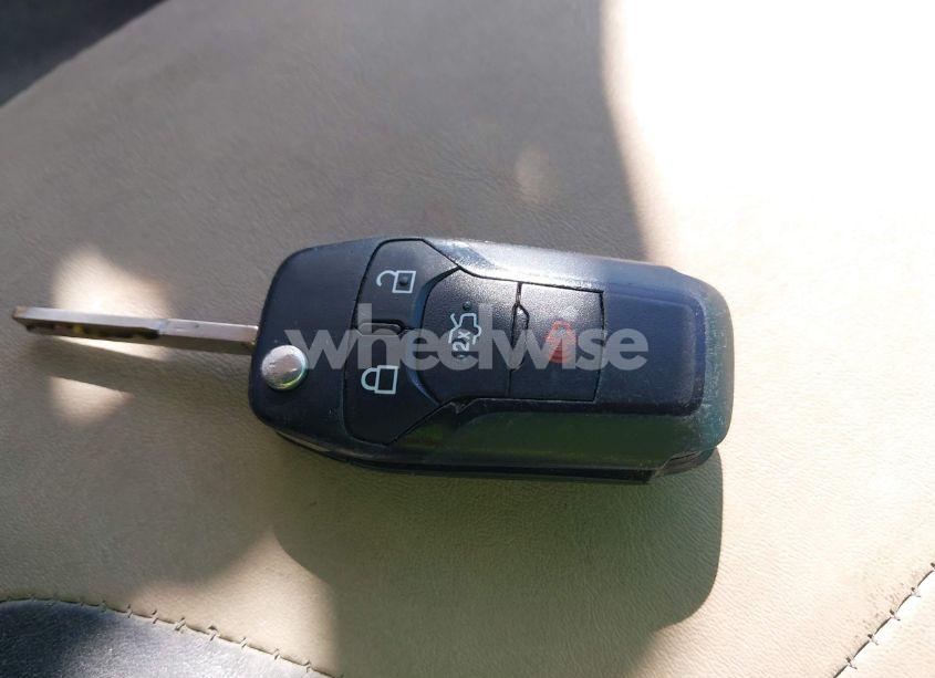 Photo 11 of 2016 Ford Fusion SE (VIN 3FA6P0H77GR365475)